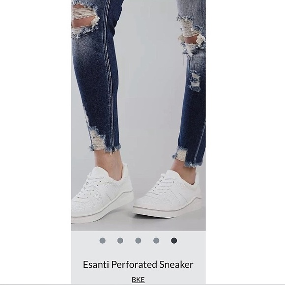 BKE Esanti Womens White Perforated Fashion Sneakers- Host Pick - Picture 2 of 11